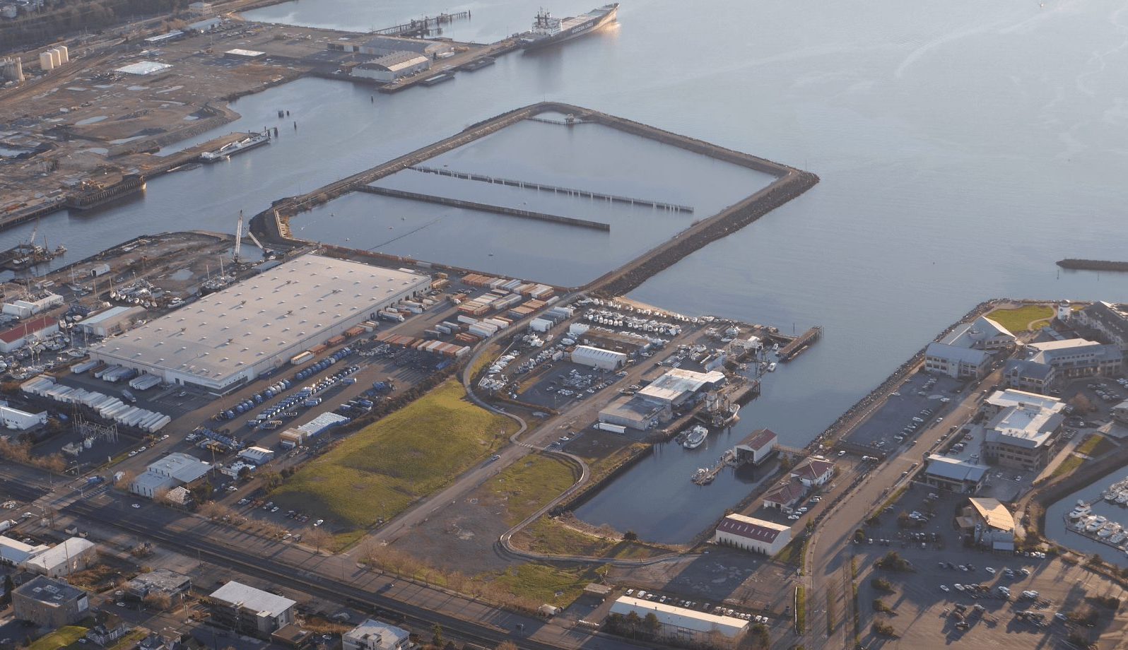 Aerial view of Bellingham waterfront, I and J street cleanup site